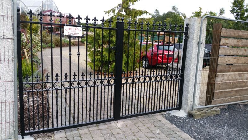 Ballyseedy entrance gates to overflow carpark